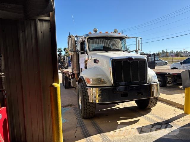 Peterbilt 348 Camiões estrado/caixa aberta