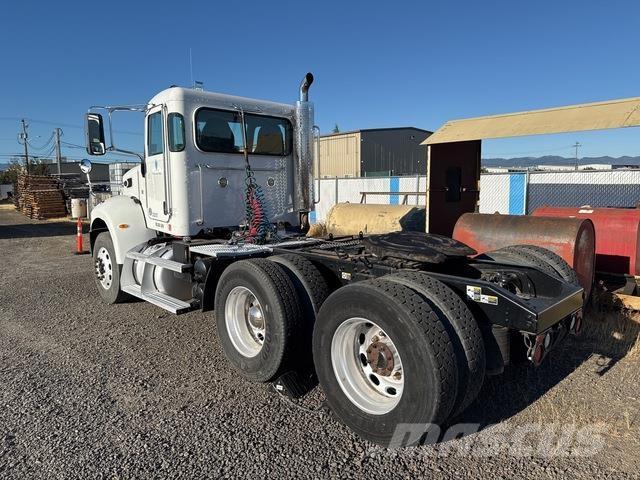 Peterbilt 382 Tractores (camiões)