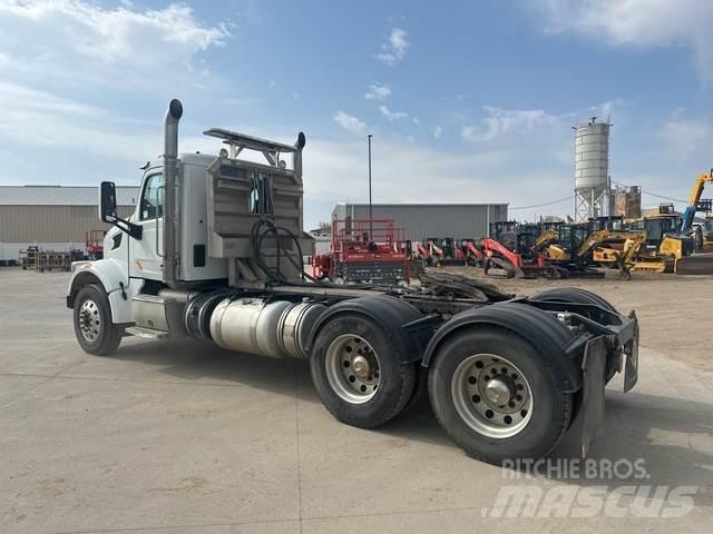 Peterbilt 567 Tractores (camiões)