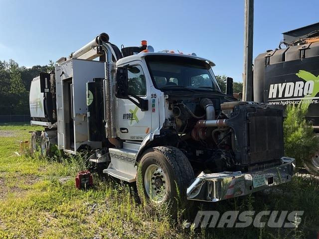Peterbilt 567 Escavadoras de rastos