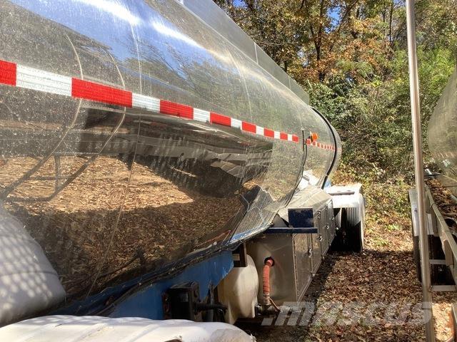 Polar  Reboques cisterna