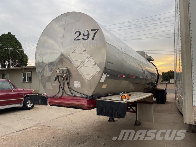 Polar  Reboques cisterna