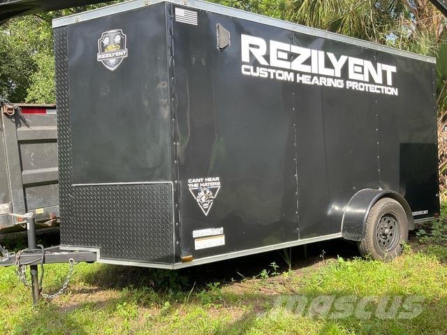  Quality Cargo Reboques de caixa fechada