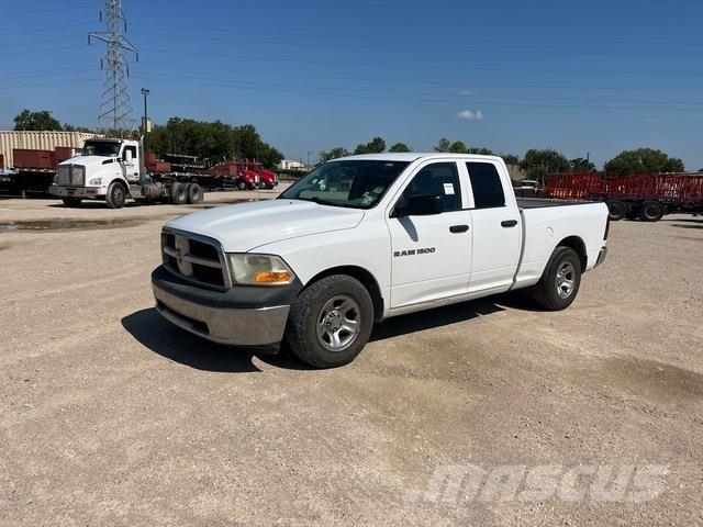 RAM 1500 Pick up de caixa aberta