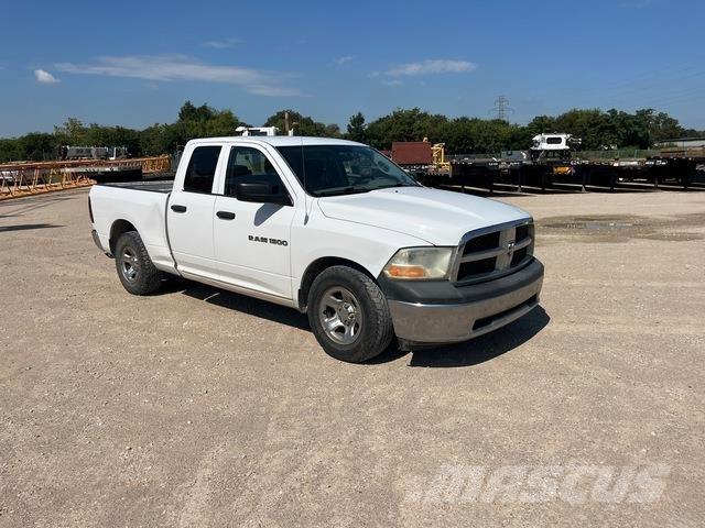RAM 1500 Pick up de caixa aberta