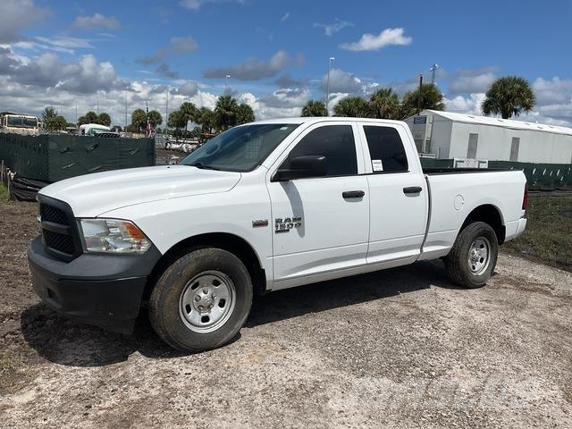 RAM 1500 Pick up de caixa aberta