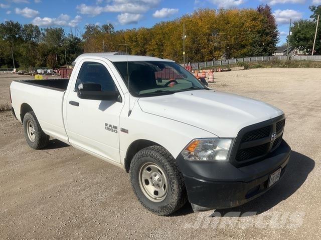 RAM 1500 Pick up de caixa aberta