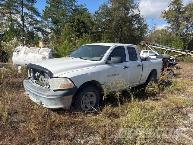 RAM 1500 Pick up de caixa aberta