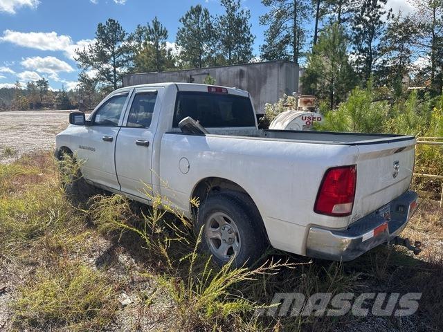 RAM 1500 Pick up de caixa aberta