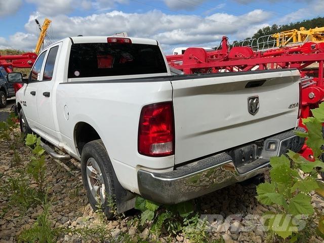 RAM 1500 Pick up de caixa aberta