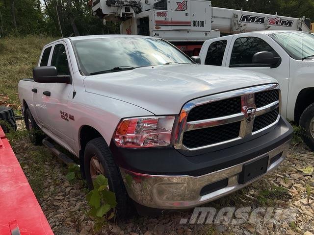 RAM 1500 Pick up de caixa aberta