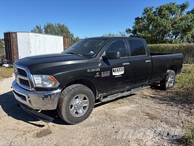 RAM 2500 Pick up de caixa aberta