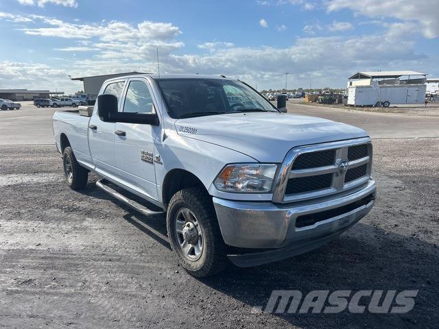 RAM 2500 Pick up de caixa aberta