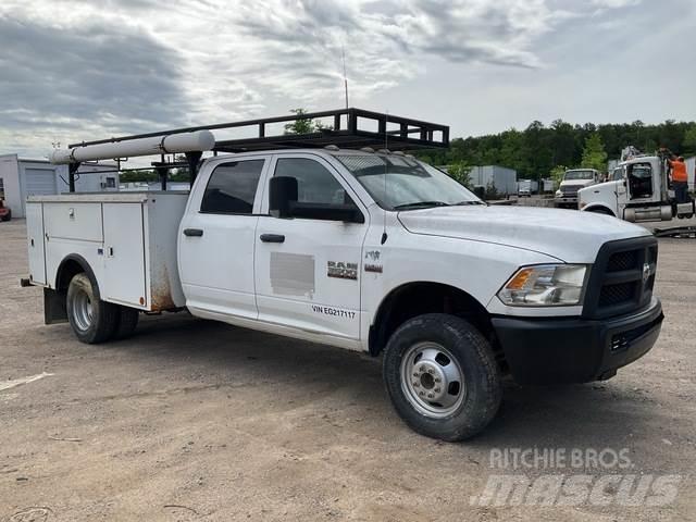 RAM 3500 Pick up de caixa aberta