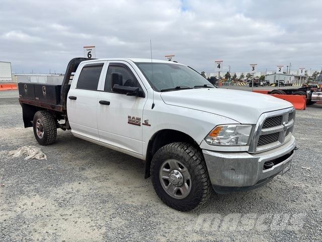 RAM 3500 Camiões estrado/caixa aberta