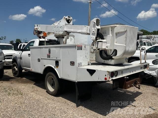 RAM 5500 Plataformas aéreas montadas em camião