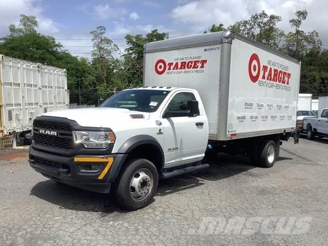 RAM 5500 Camiões de caixa fechada