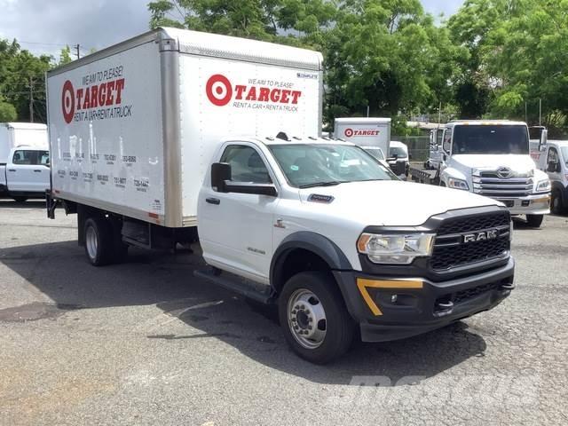 RAM 5500 Camiões de caixa fechada