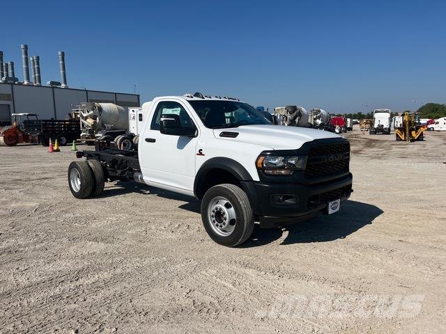 RAM 5500 Cabines e interior