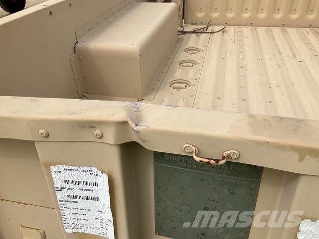  Raytheon M1102 Outros Reboques