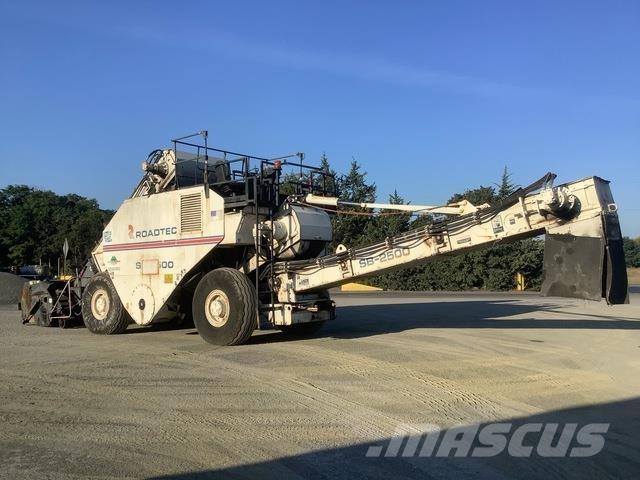 Roadtec SB2500 Veículos transporte material