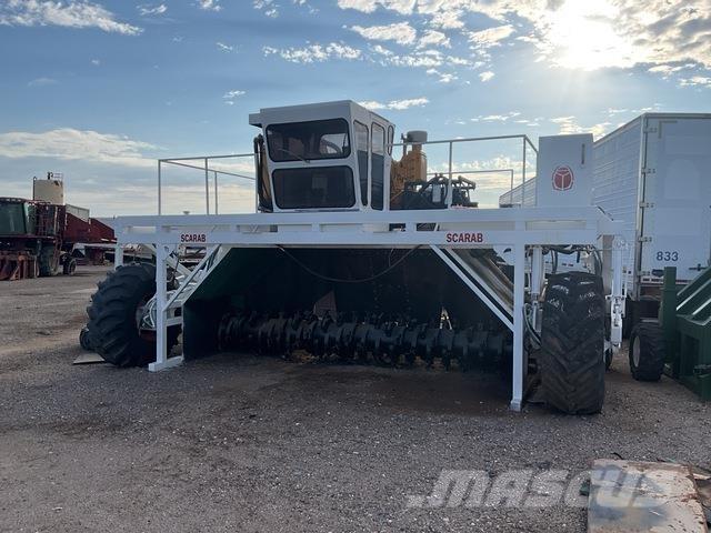 Scarab 16HYD Viradores de compostagem