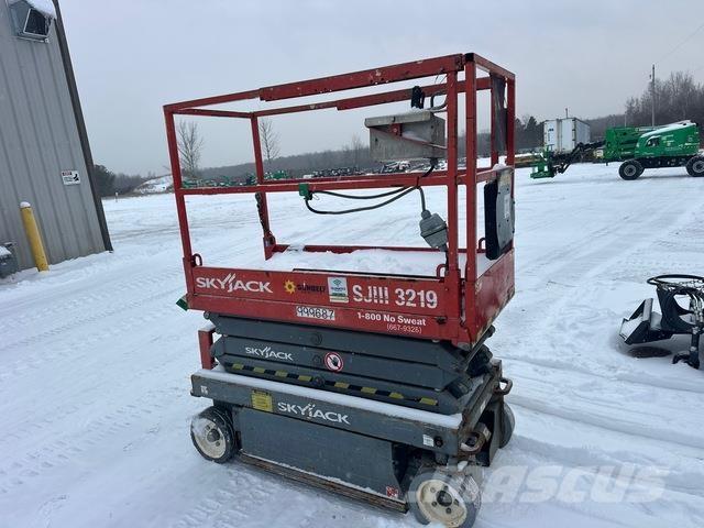 SkyJack 3219 Elevadores de tesoura