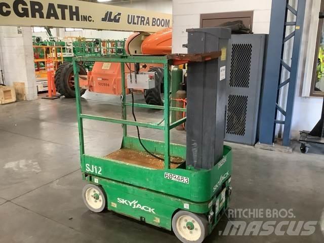 SkyJack SJ12 Plataformas de Mastro Vertical