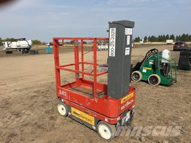 SkyJack SJ12 Plataformas de Mastro Vertical
