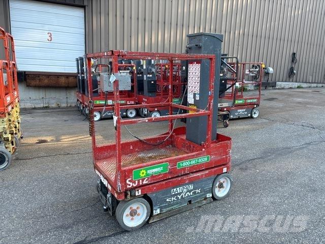 SkyJack SJ12 Plataformas de Mastro Vertical
