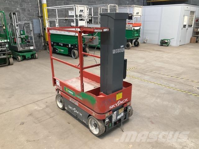 SkyJack SJ12 Plataformas de Mastro Vertical