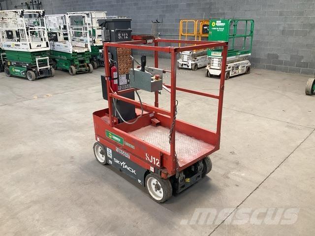 SkyJack SJ12 Plataformas de Mastro Vertical