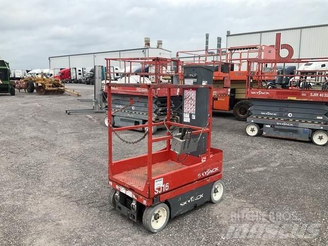 SkyJack SJ16 Plataformas de Mastro Vertical