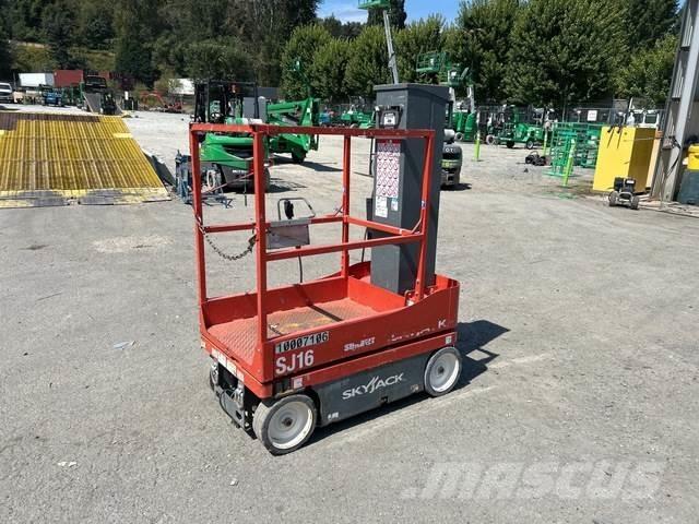 SkyJack SJ16 Plataformas de Mastro Vertical