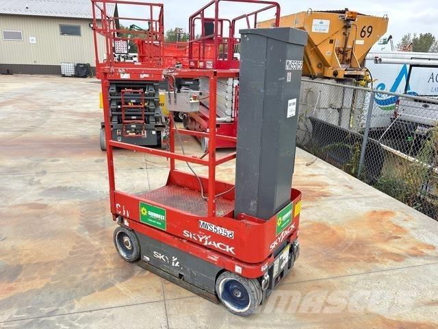 SkyJack SJ16 Plataformas de Mastro Vertical