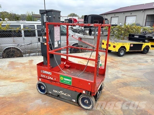 SkyJack SJ16 Plataformas de Mastro Vertical