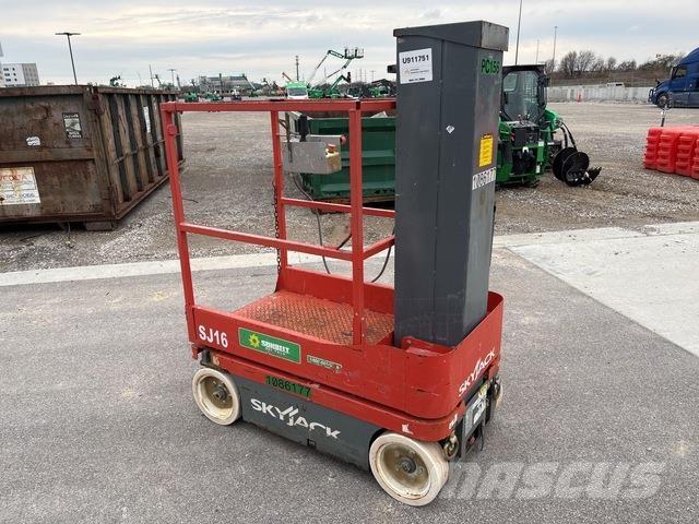 SkyJack SJ16 Plataformas de Mastro Vertical