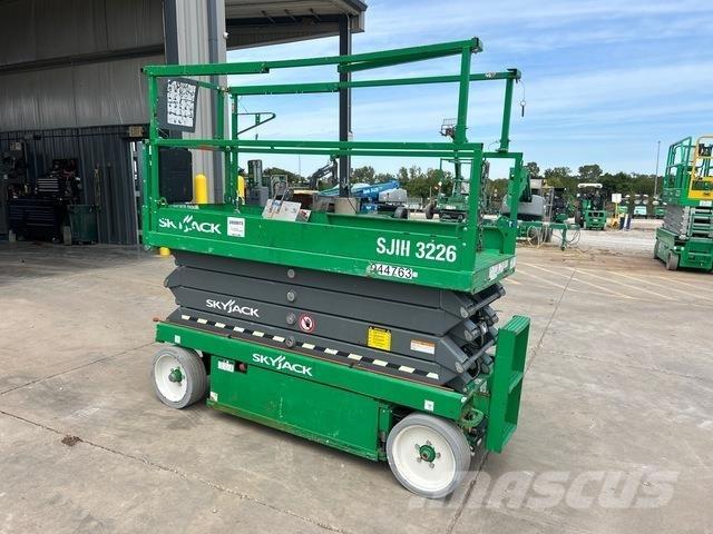 SkyJack SJ3226 Elevadores de tesoura
