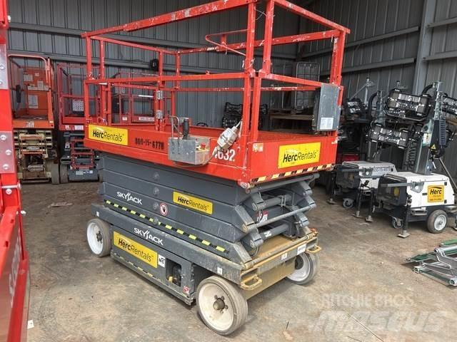 SkyJack SJ4632 Elevadores de tesoura
