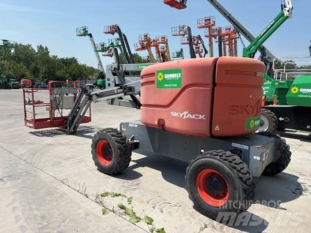 SkyJack SJ46AJ Elevadores braços articulados