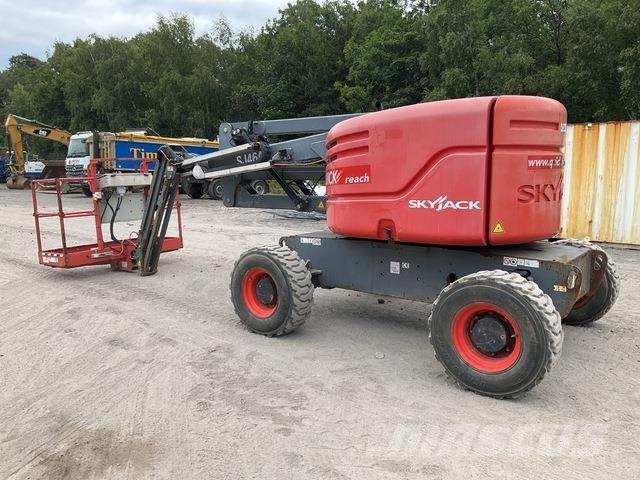 SkyJack SJ46AJ Elevadores braços articulados