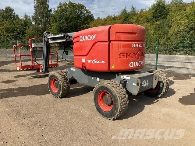 SkyJack SJ46AJ Elevadores braços articulados