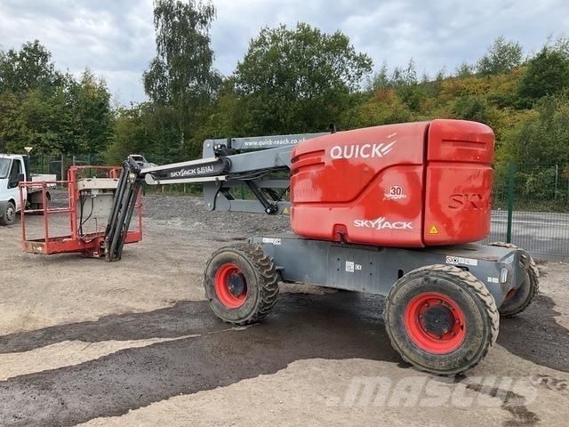 SkyJack SJ51AJ Elevadores braços articulados