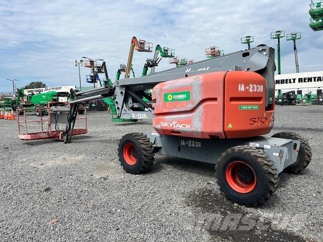 SkyJack SJ63AJ Elevadores braços articulados
