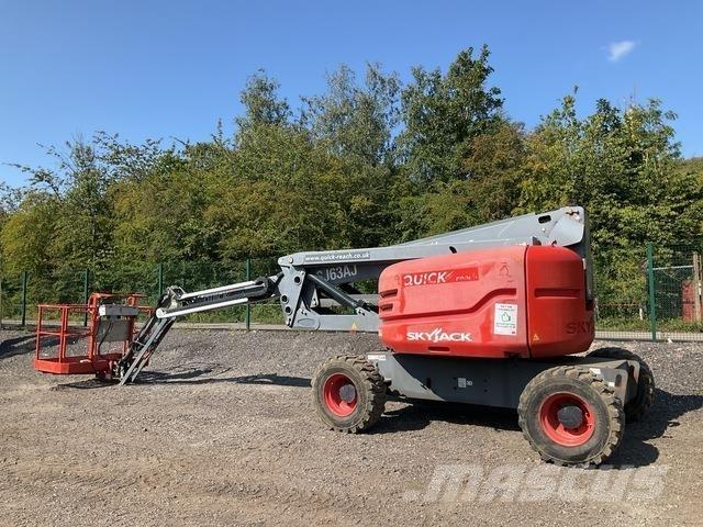 SkyJack SJ63J Elevadores braços articulados