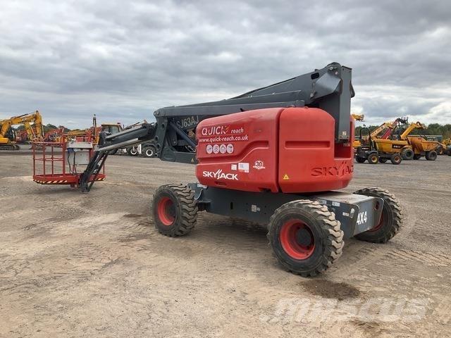 SkyJack SJ63J Elevadores braços articulados