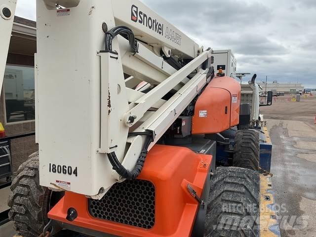 Snorkel A46JRT Elevadores braços articulados