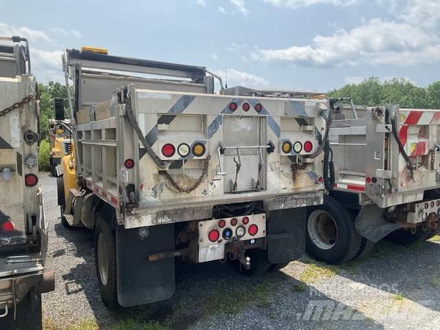 Sterling L8500 Camiões basculantes
