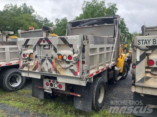 Sterling L8500 Lâminas de neve e arados