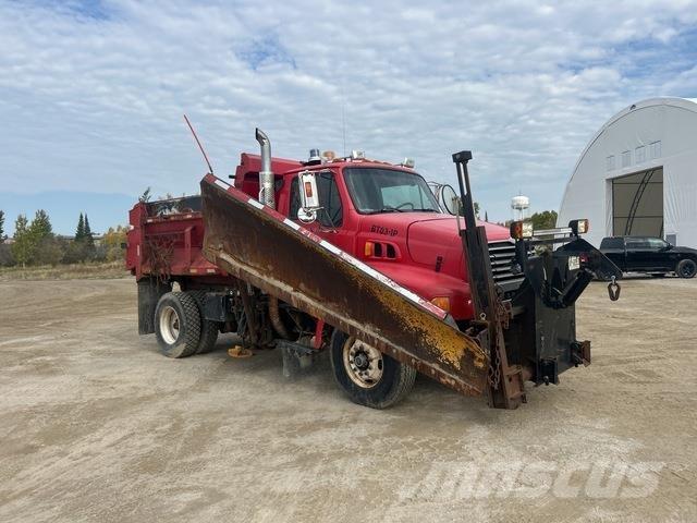 Sterling L9500 Lâminas de neve e arados